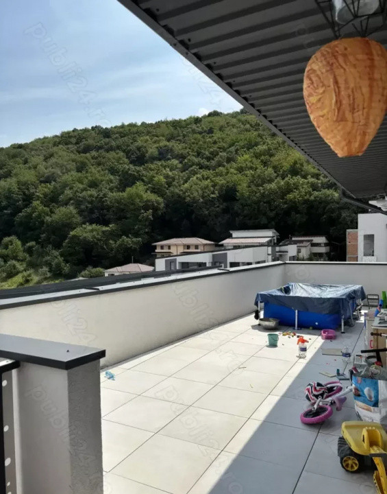 Apartament 3 camere 77 mp utili, 73 mp terasa, zona Subcetate