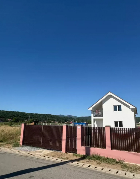 Casa individuala, 120 mp utili, 500 mp tere, Gilau