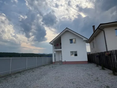 Casa individuala, 120 mp utili, 500 mp tere, Gilau