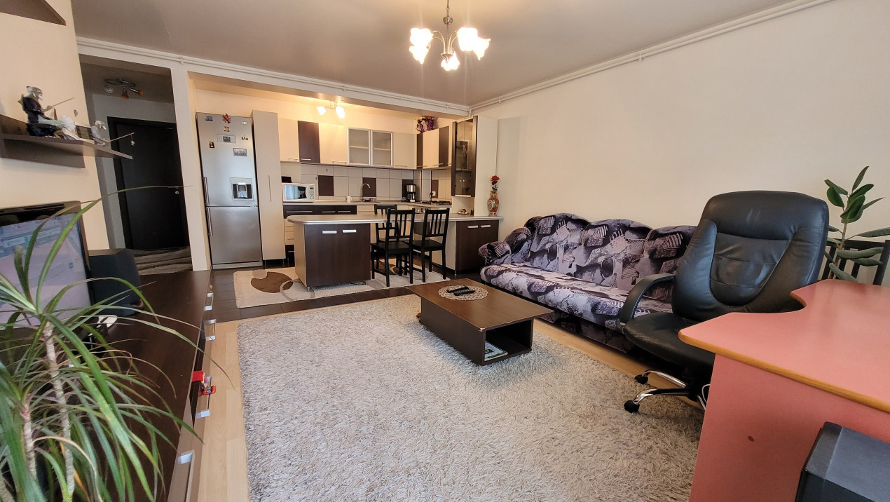 Apartament de 3 camere, mobilat, utilat, etaj intermediar, zona Teilor