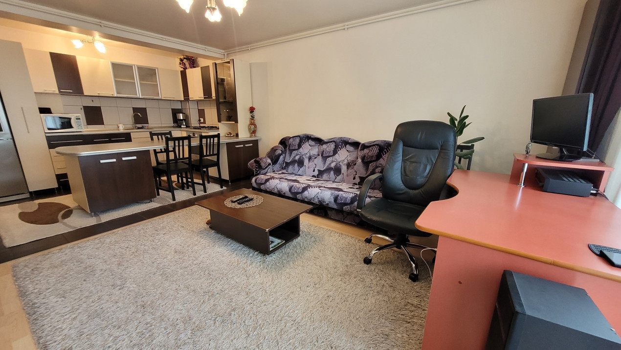Apartament de 3 camere, mobilat, utilat, etaj intermediar, zona Teilor