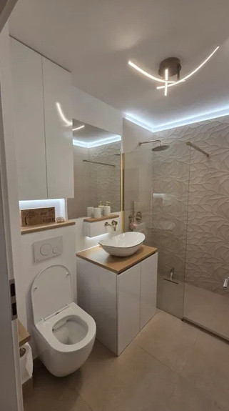 Apartament cochet de 2 camere, loc de parcare, strada 