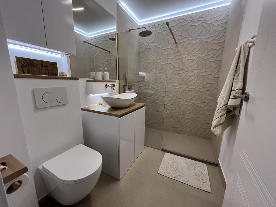 Apartament cochet de 2 camere, loc de parcare, strada 