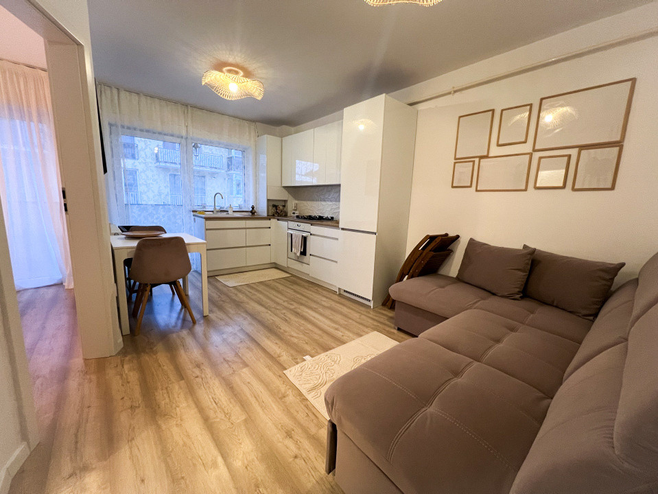 Apartament cochet de 2 camere, loc de parcare, strada 