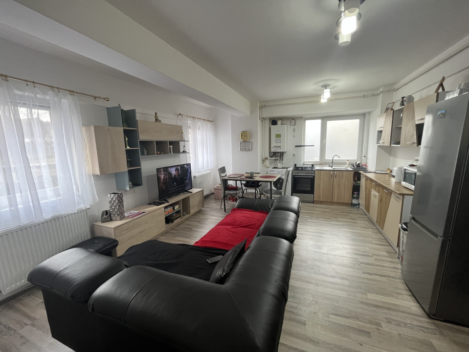 Apartament de 3 camere, 66 mp, parcare, zona Lidl