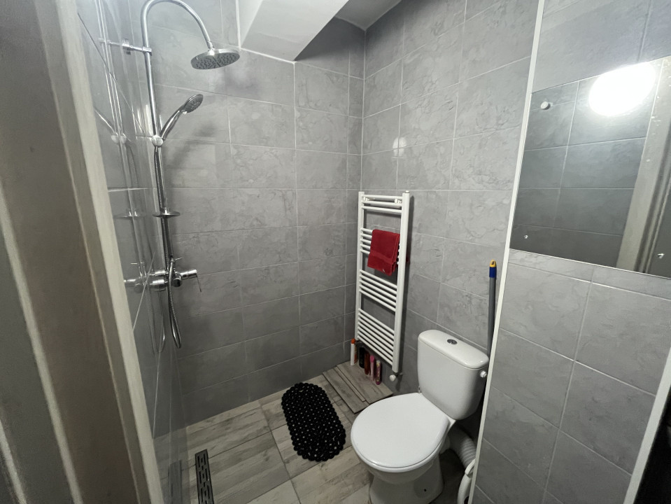 Apartament de 3 camere, 66 mp, parcare, zona Lidl