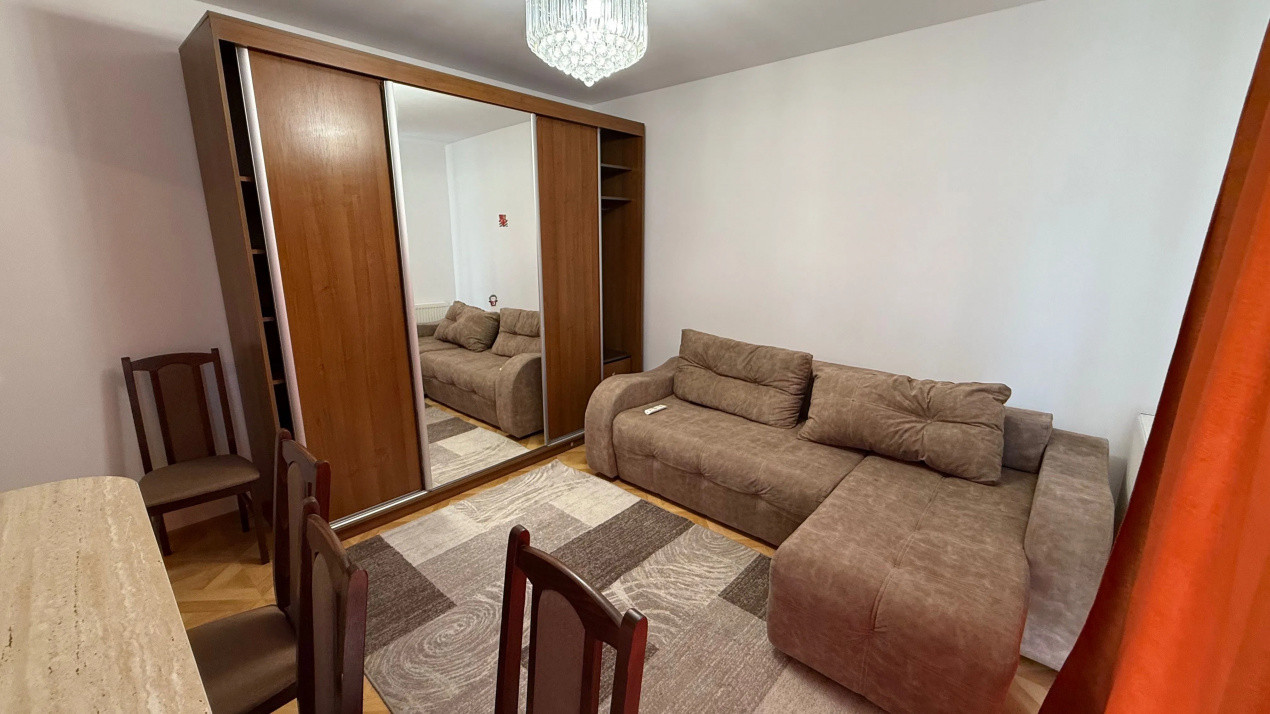Apartament de 2 camere, 38 mp, loc de parcare, str Stejarului