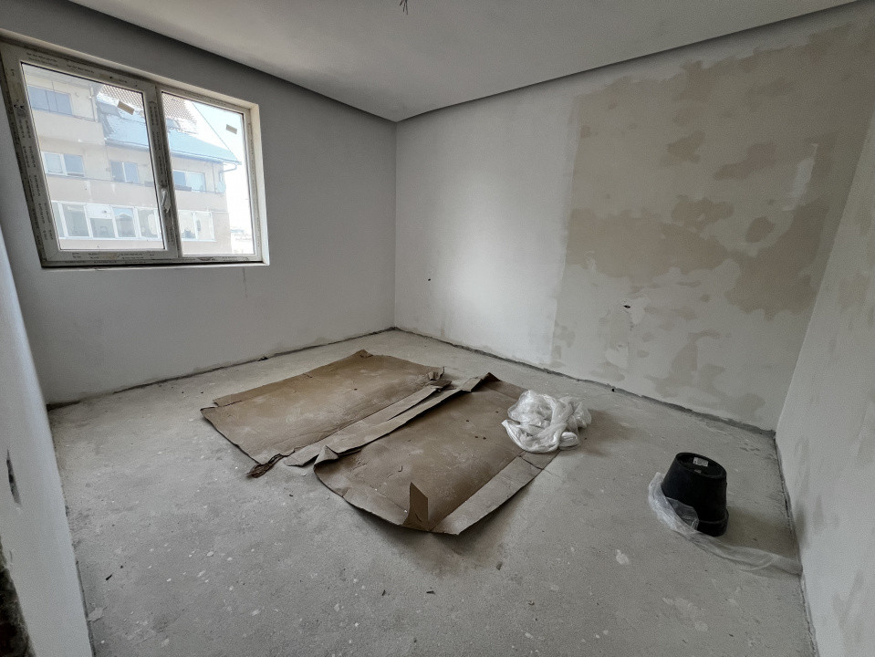 Apartament de 3 camere, 2 bai, parcare, Sesul de Sus