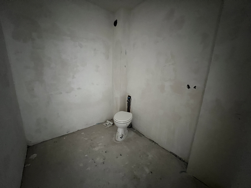 Apartament de 3 camere, 2 bai, parcare, Sesul de Sus