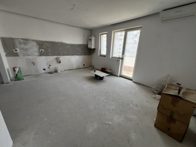 Apartament de 3 camere, 2 bai, parcare, Sesul de Sus