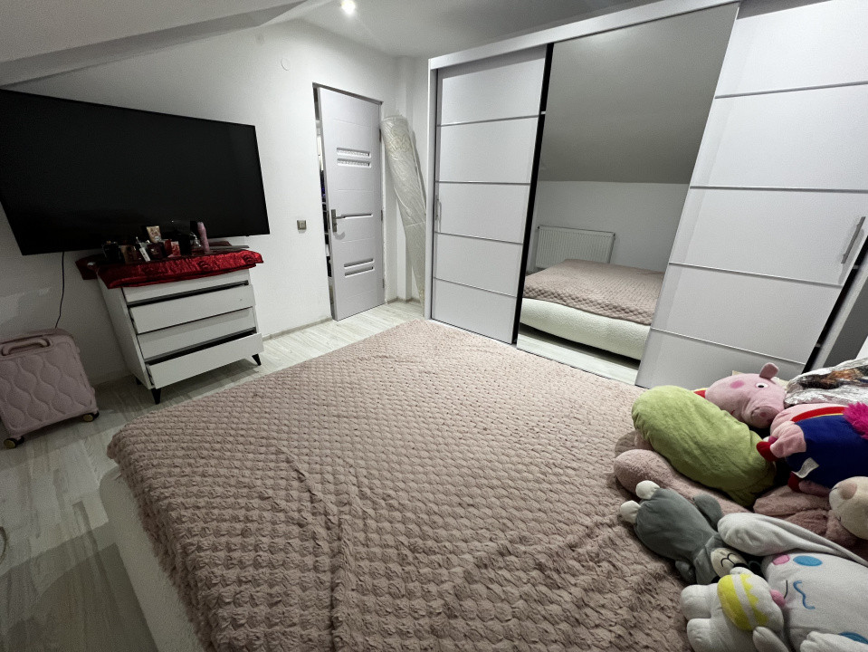 Apartament de 3 camere, 70mp, parcare, zona Porii