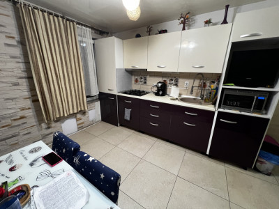 Apartament cu 2 dormitoare, parcare, zona Tineretului