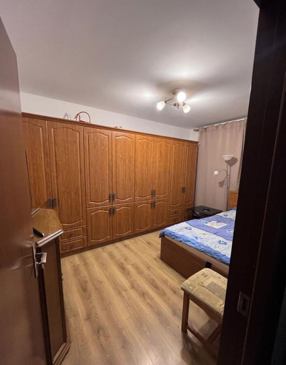 Apartament de o camera, 36 mp, parcare, zona Sesul de Sus