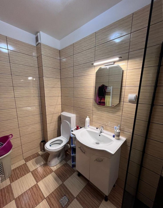 Apartament de o camera, 36 mp, parcare, zona Sesul de Sus