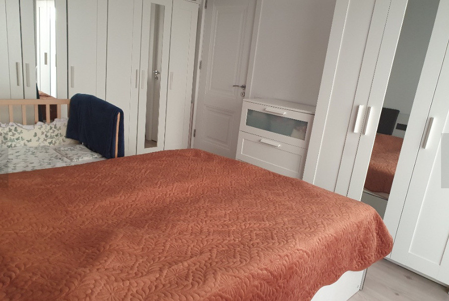 Apartament de 2 camere, 47 mp, gradina, 2 parcari, str Fagului
