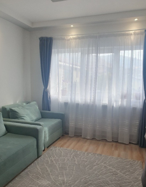 Apartament de 2 camere, 47 mp, gradina, 2 parcari, str Fagului