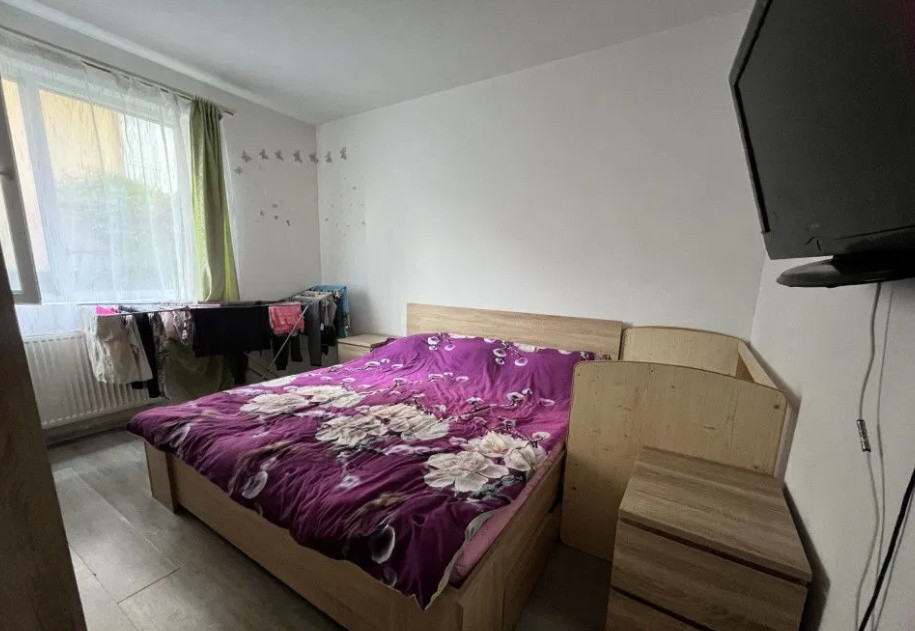 Apartament de 3 camere, 60 mp, gradina 85 mp, str Eroilor