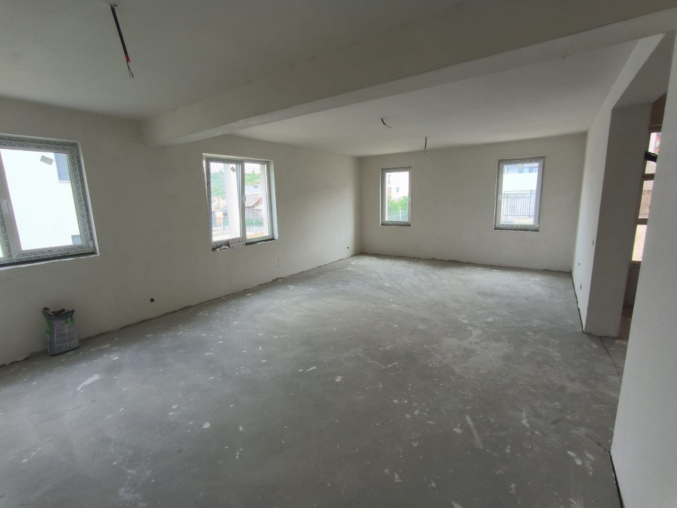 Casa Individuala, 120mp Utili, 440mp Teren, Dezmir