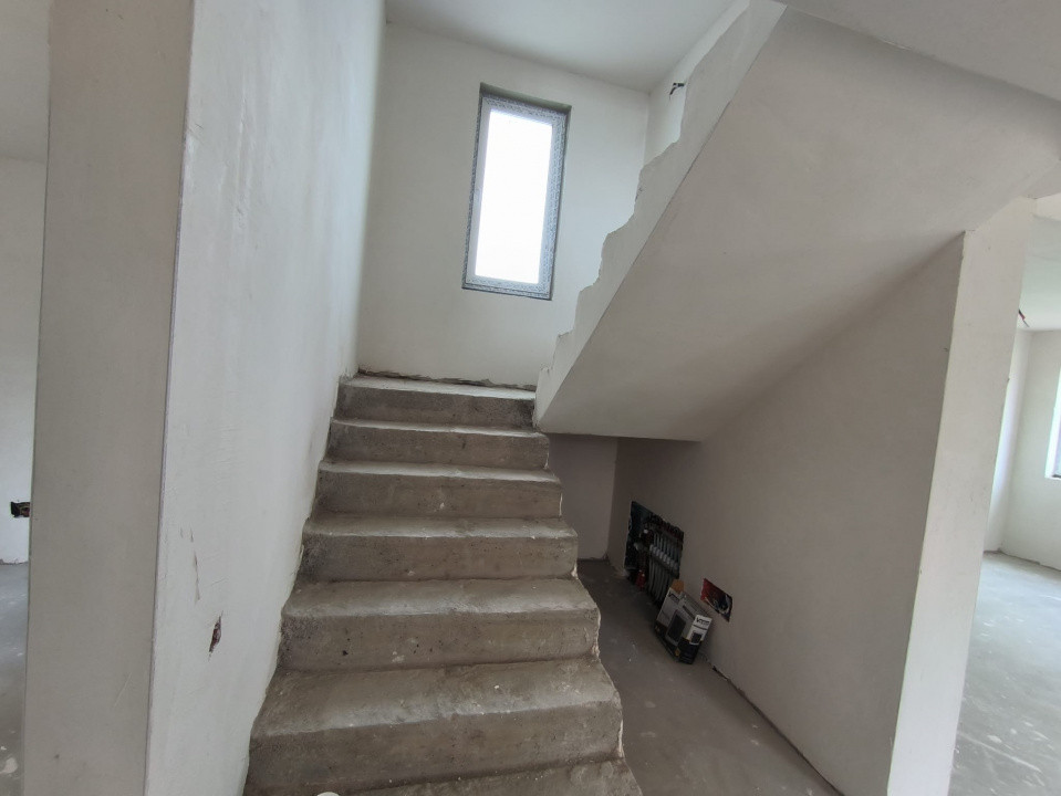 Casa Individuala, 120mp Utili, 440mp Teren, Dezmir