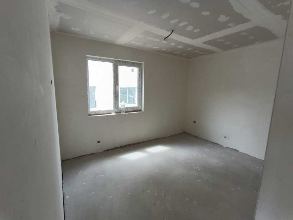 Casa Individuala, 120mp Utili, 440mp Teren, Dezmir