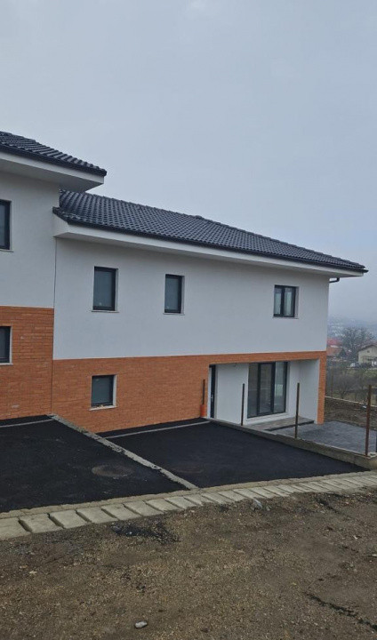 Duplex De 4 Camere, 119mp, Zona Profi