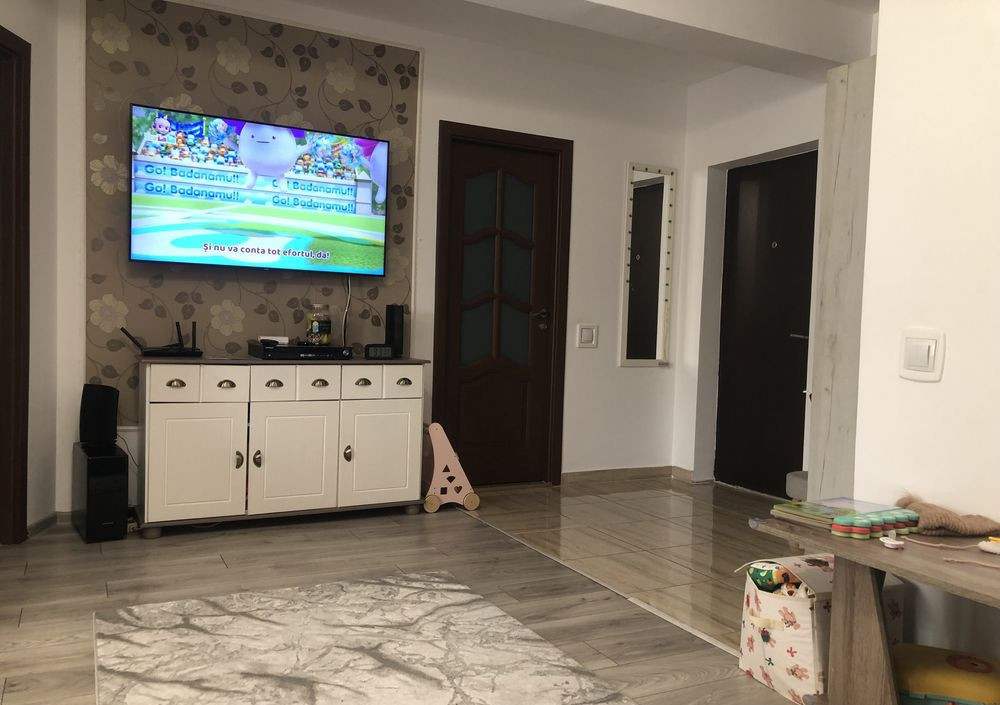 Apartament de 2 Camere, 54mp, Etaj Intermediar, Zona Urusagului