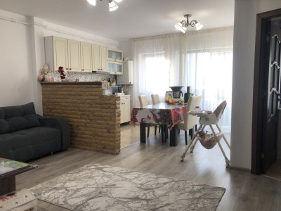 Apartament de 2 Camere, 54mp, Etaj Intermediar, Zona Urusagului