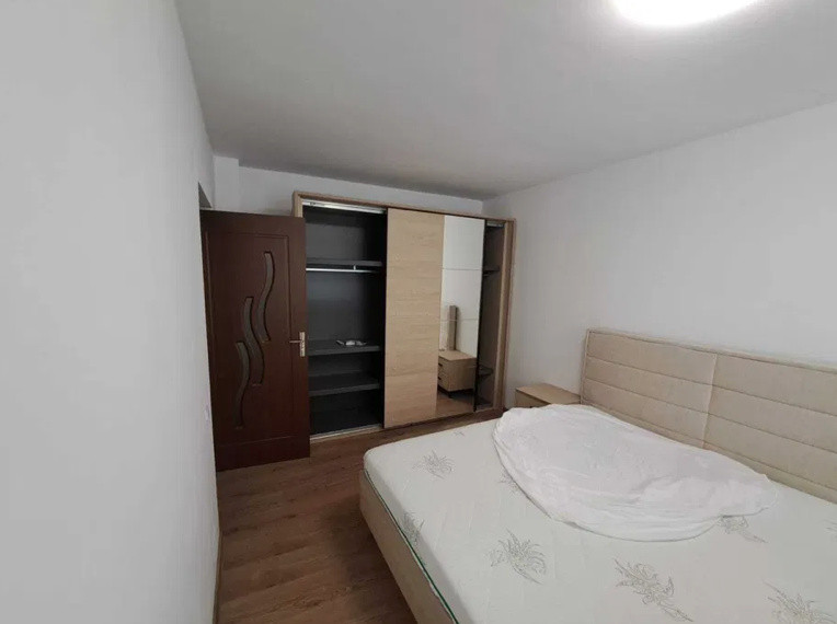 Apartament de 2 camere, ideal pt investitie, 42 mp, str Sesul de sus