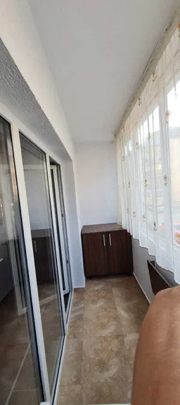 Apartament de 2 camere decomandate, 60 mp, parcare, str Florilor