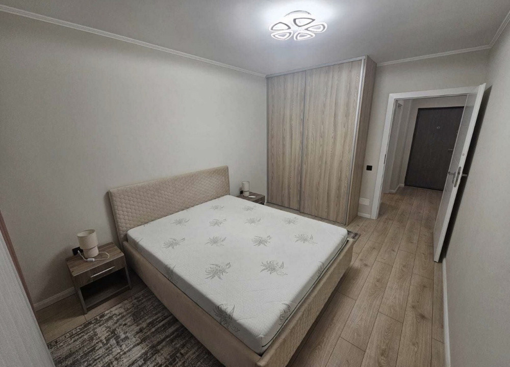 Apartament de 3 camere, 59 mp, 28 mp terasa, parcare, zona Eroilor