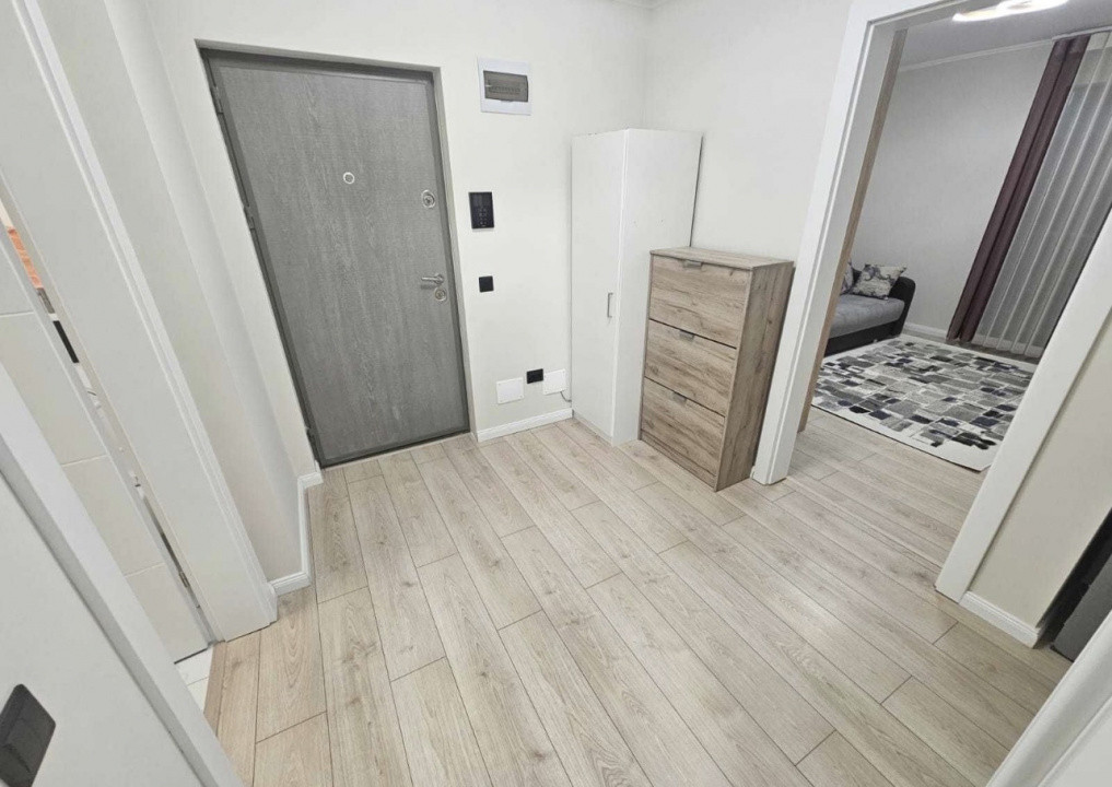 Apartament de 3 camere, 59 mp, 28 mp terasa, parcare, zona Eroilor
