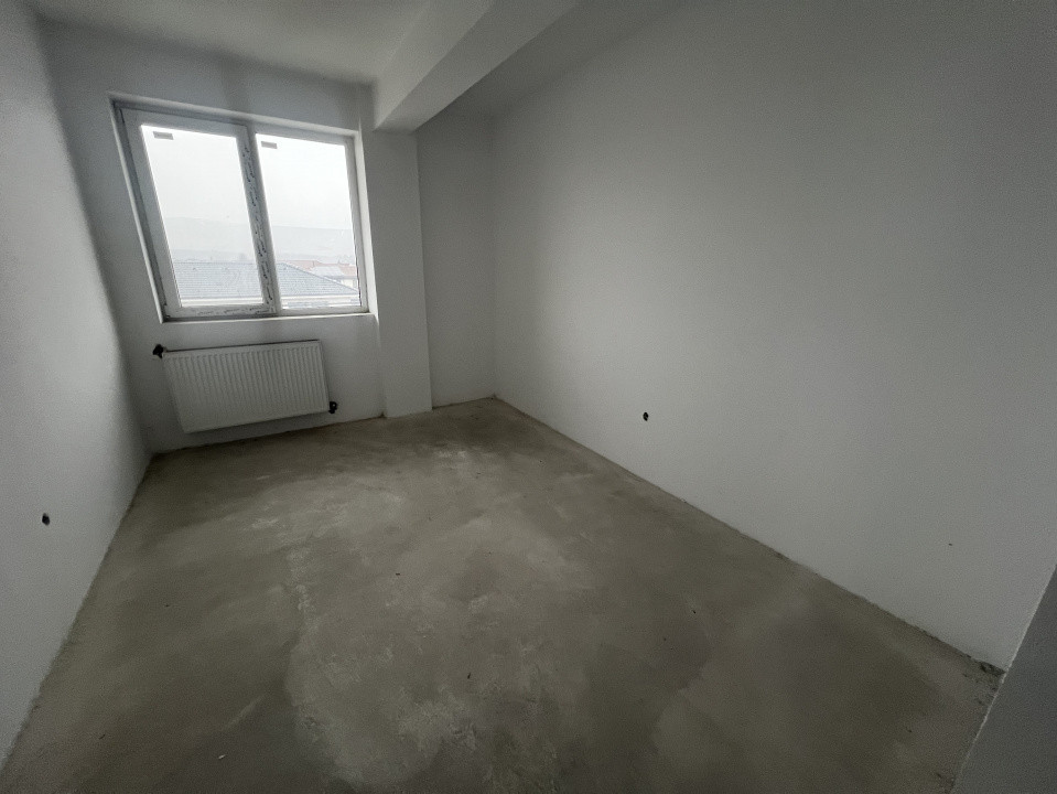 Apartament de 3 camere, 62 mp, zona Urusagului