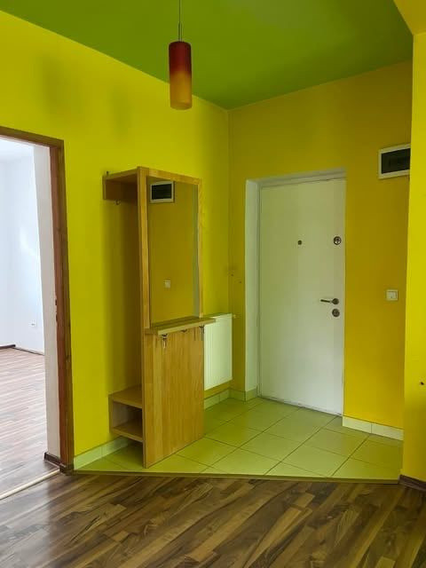 Apartament de 3 camere, 53 mp, zona verde, str Salcamului