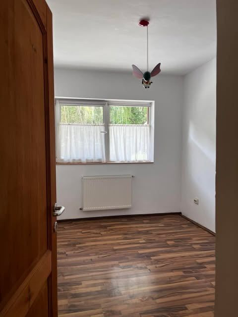 Apartament de 3 camere, 53 mp, zona verde, str Salcamului