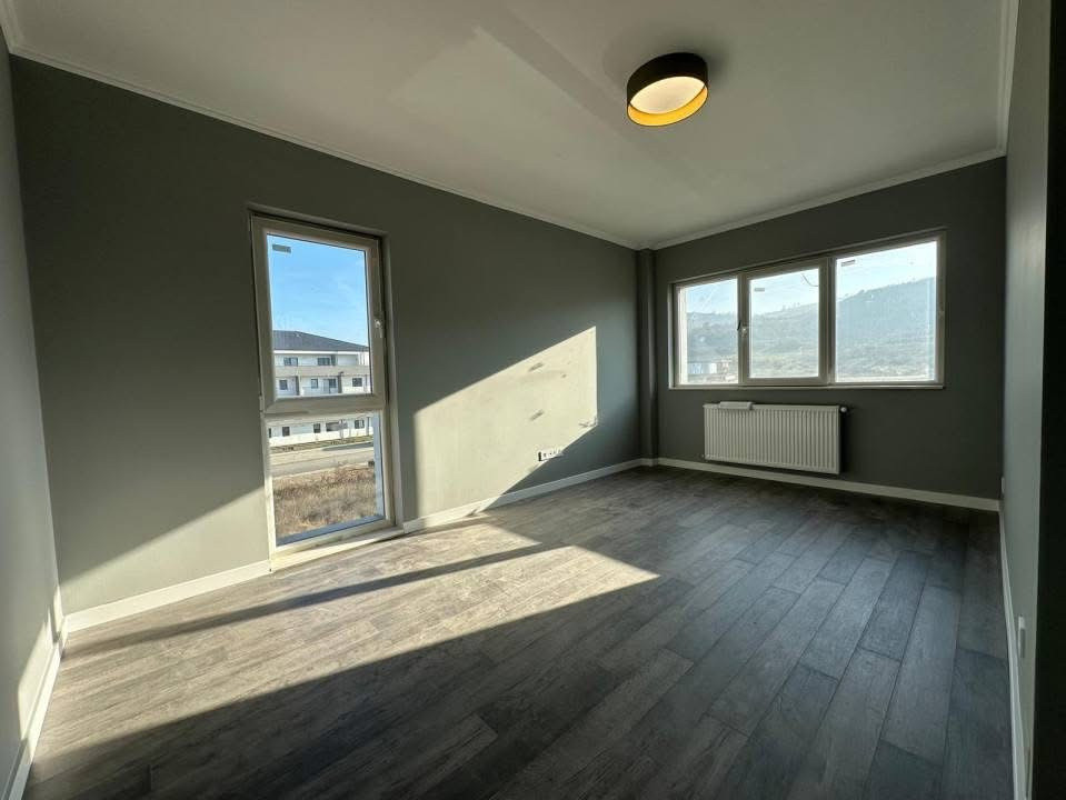 Apartament de 2 camere decomandate, parcare subterana, str. Urusagului