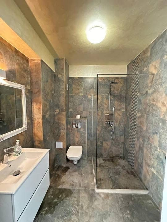 Apartament de 2 camere decomandate, parcare subterana, str. Urusagului