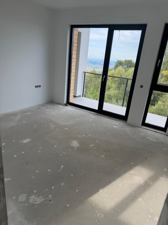 Duplex de 4 camere, 220 mp, 390 mp teren, Feleacu