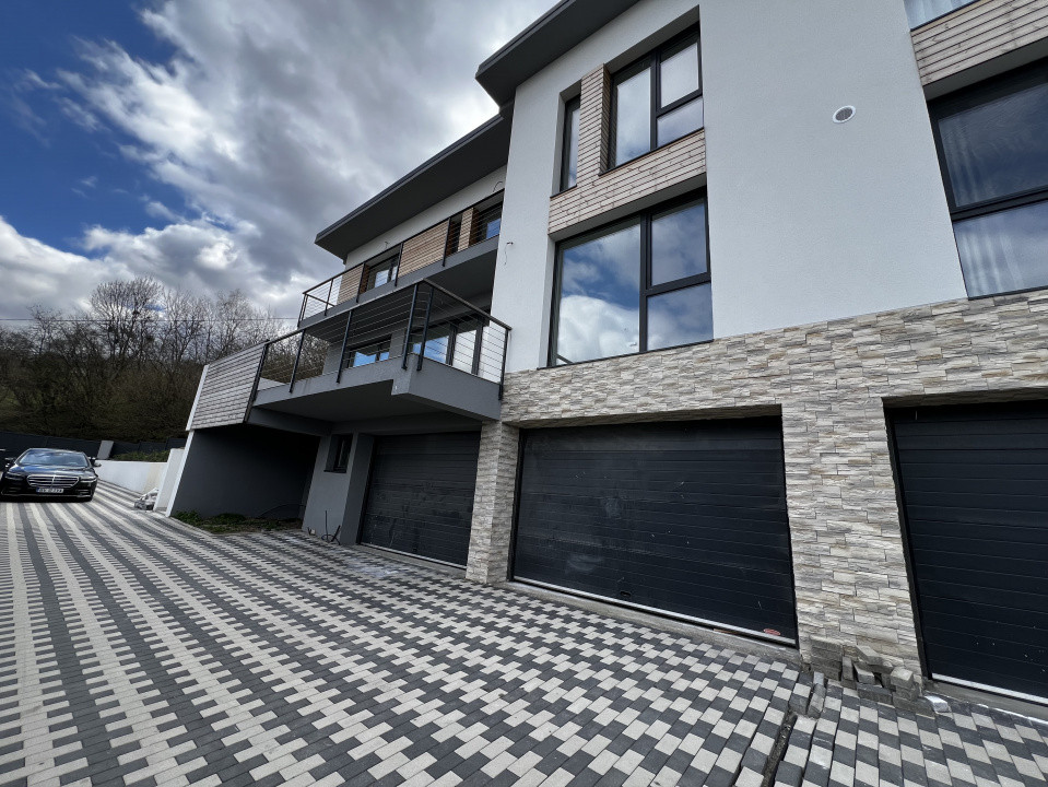 Duplex de 4 camere, 220 mp, 390 mp teren, Feleacu