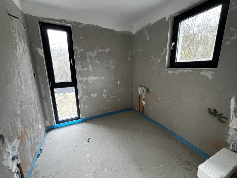 Duplex de 4 camere, 220 mp, 390 mp teren, Feleacu