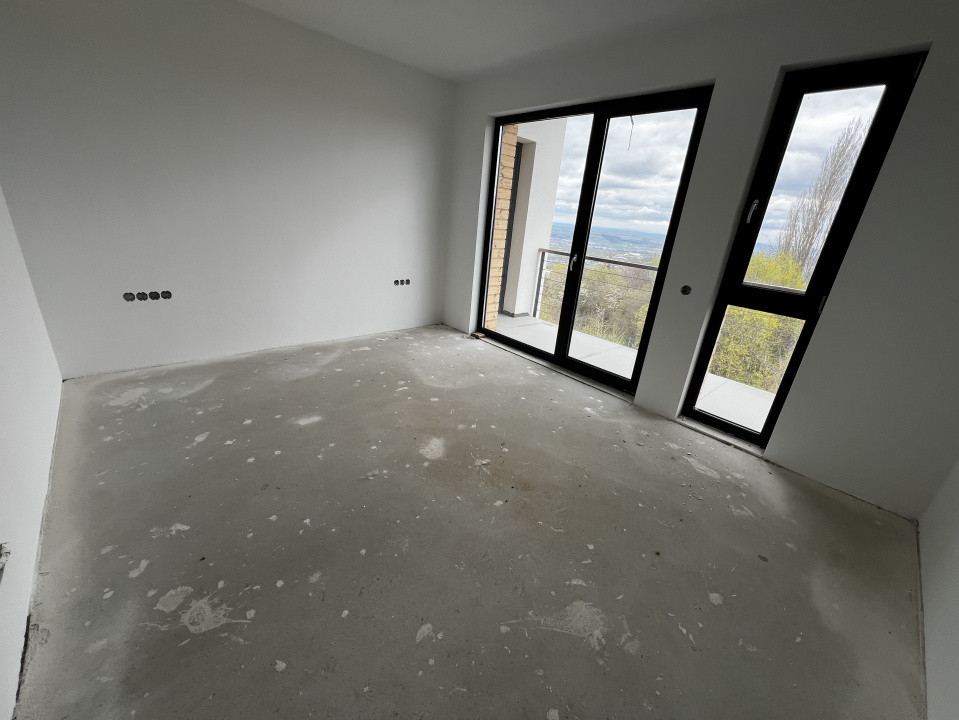 Duplex de 4 camere, 220 mp, 390 mp teren, Feleacu