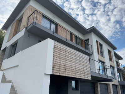 Duplex de 4 camere, 220 mp, 390 mp teren, Feleacu