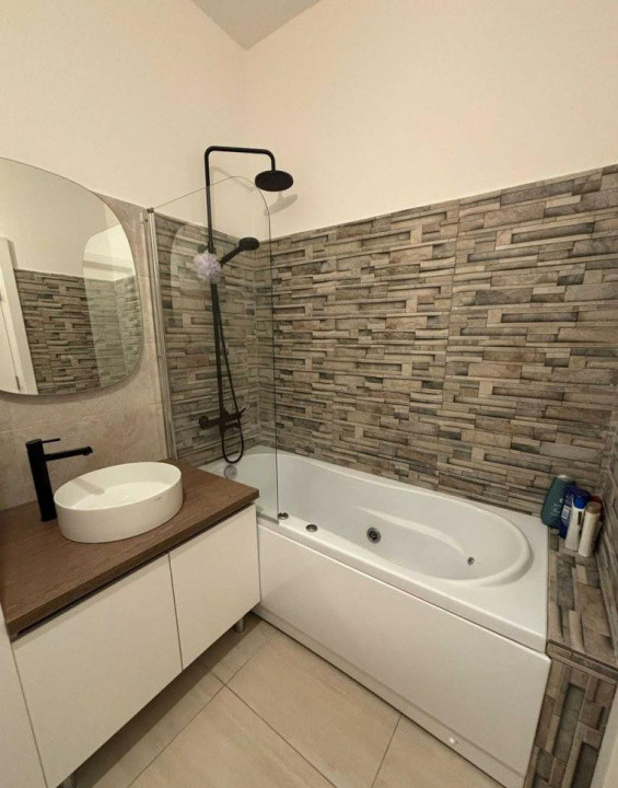 Apartament 3 Camere, Decomandat, 59mp, Zona Eroilor Blocurile Albe