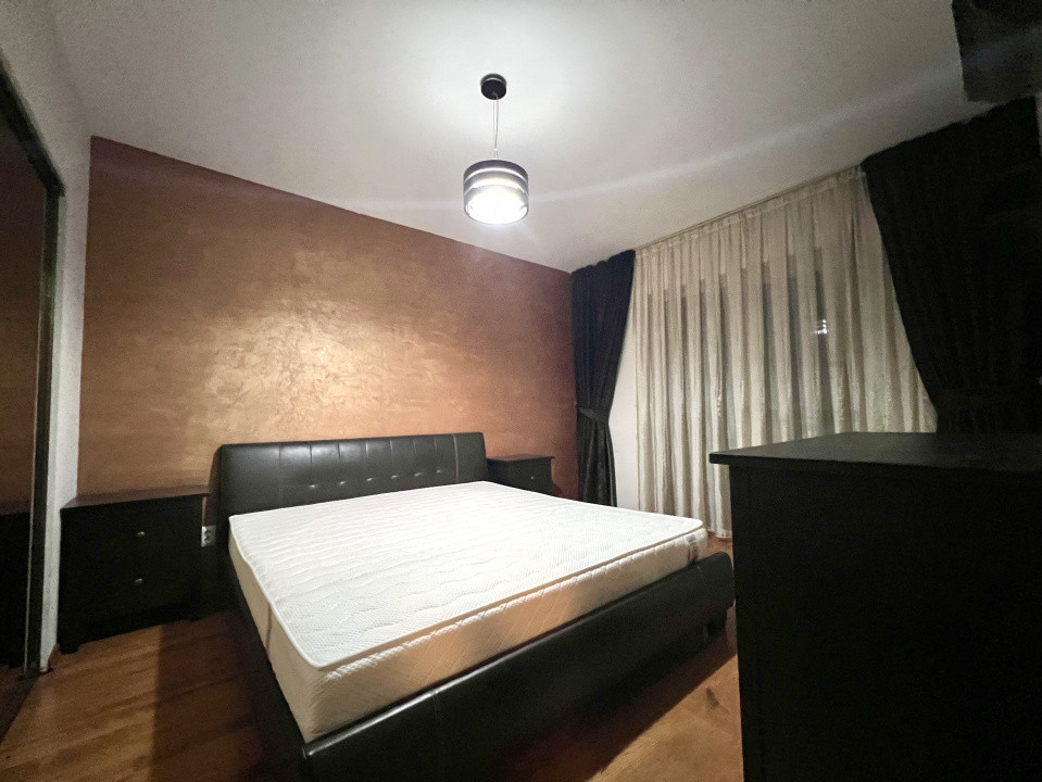 Apartament cochet de 3 camere, 61 mp, parcare, str Florilor