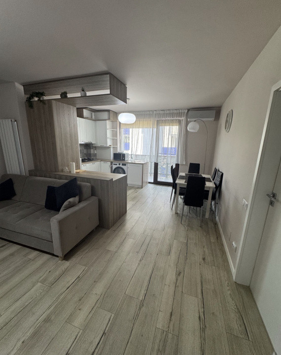 Apartament de 2 camere, 57 mp, parcare, Zona Vivo