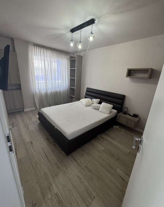 Apartament de 2 camere, 57 mp, parcare, Zona Vivo