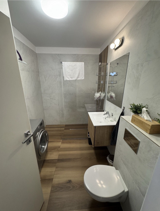 Apartament de 2 camere, 57 mp, parcare, Zona Vivo