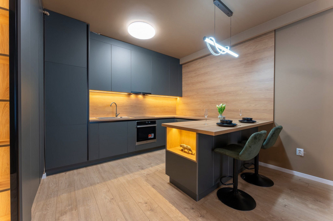 Apartament 2 Camere, Lux, 67mp, Zona Eroilor