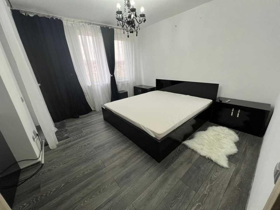 Triplex dispus pe 3 nivele, garaj subterna, zona Teilor