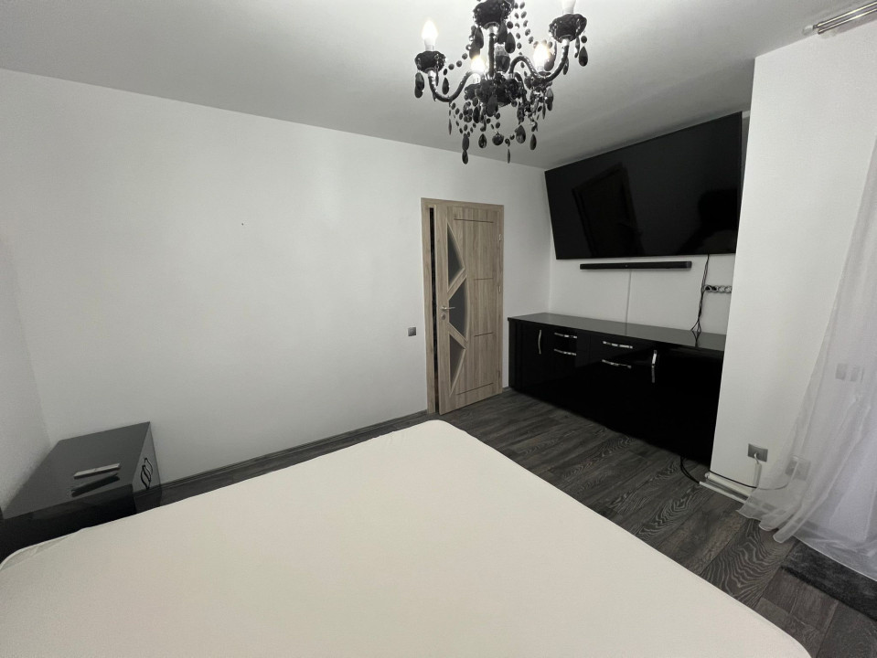 Triplex dispus pe 3 nivele, garaj subterna, zona Teilor