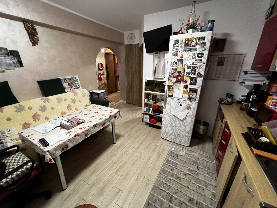 Apartament de 2 camere, 43 mp, Zona Ioan Rus
